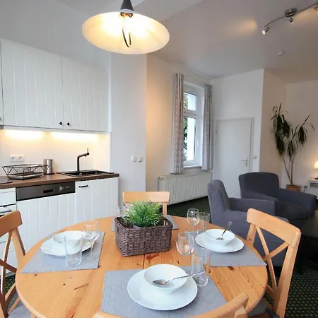 Felicitas By Rujana 아파트